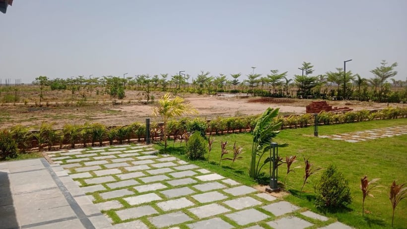 Buy land in Lucknow